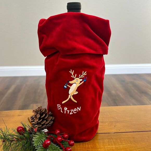 Pottery Barn Velvet Blitzen Christmas Reindeer Wine Gift Bag - Picture 1 of 9